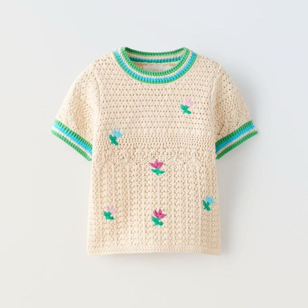Zara Cream Knit Sweater with Pink and Blue Accents